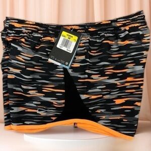Nike Women's Tempo Running Shorts Size S - Brand New with Tags